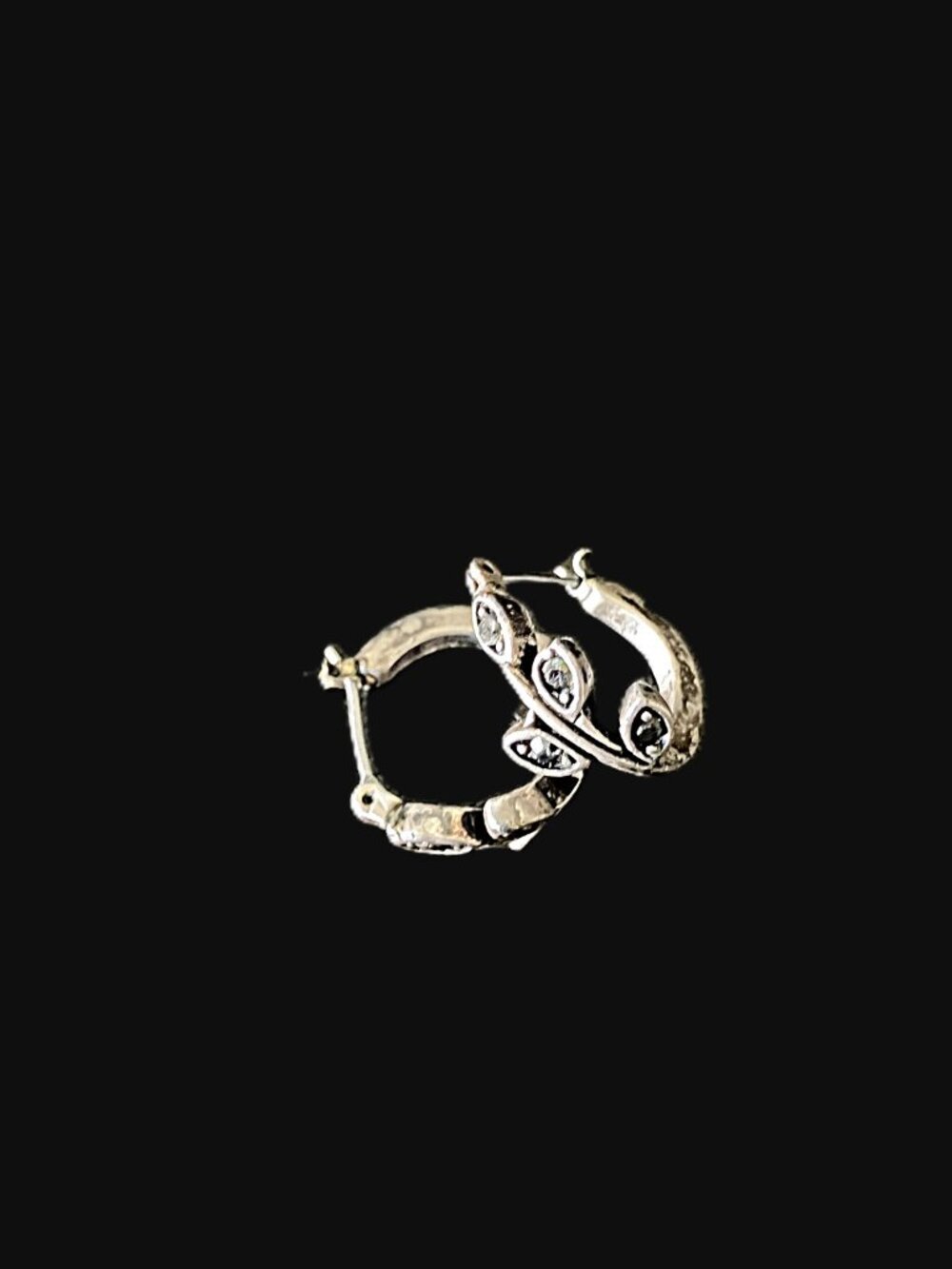 Vintage Silver-Tone Onyx Leaf & Vine Hoop Earrings